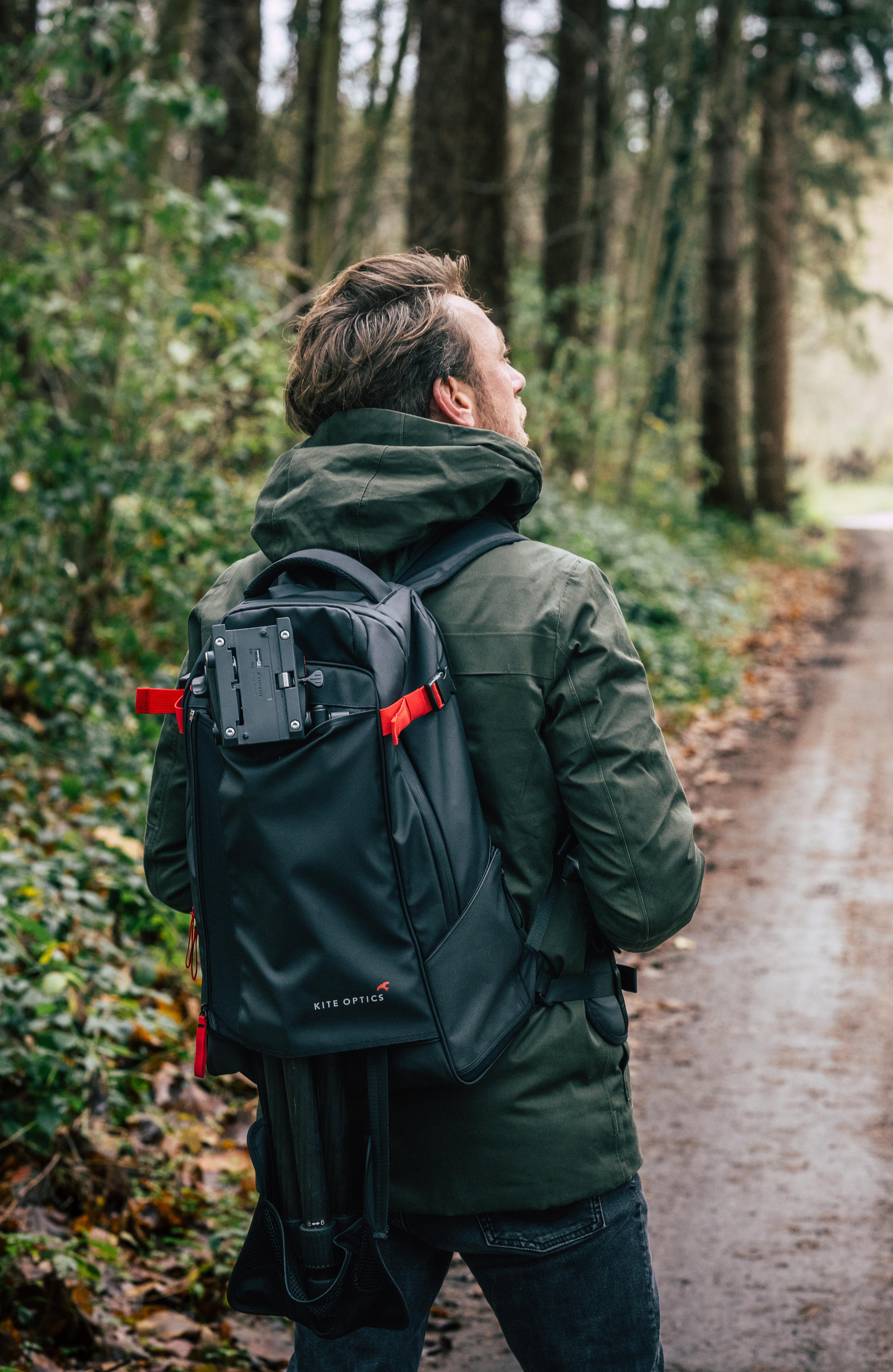 KITE_OPTICS_AVIA_BACKPACK_ACCESS